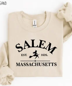 Salem Massachusetts, Crewneck Halloween Sweatshirt on Sand Color Gildan, Hocus Pocus sweatshirt,Halloween sweatshirt, Women’s Long Sleeve Shirts