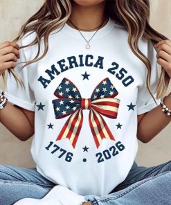 Women’s America 250 Comfortable Cotton Crew Neck T-Shirt – Cute Short-Sleeve, Fashion Fabric, Patriotic Stars & Stripes Bow Print, Everyday Casual Top for 4th of July Celebration
